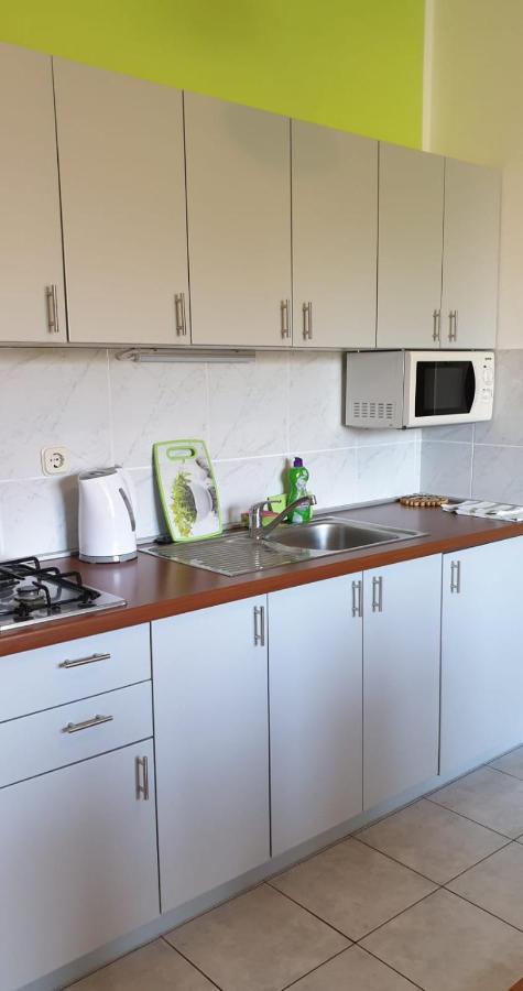Istranova Apartments 로비니 외부 사진